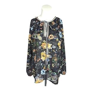 Molly Bracken‎ Black floral top